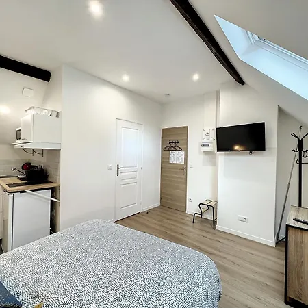 Les Studios D'Elina - Entree Autonome Châtellerault Exterior foto